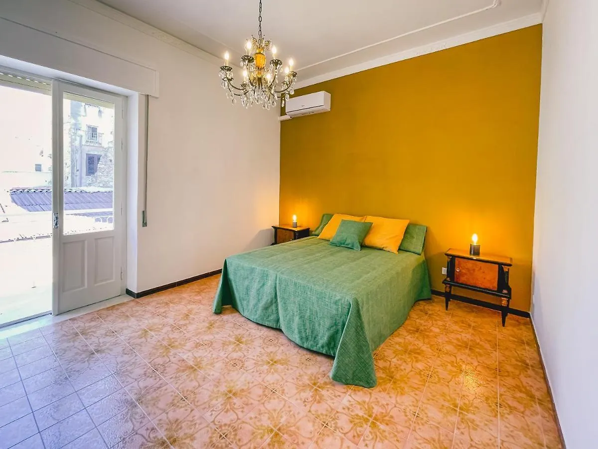 Ficu Palace Villa Siraküza