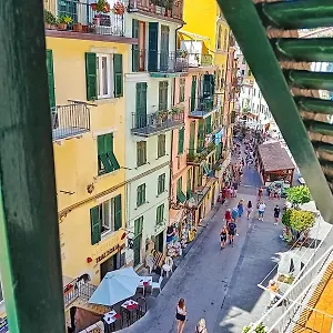  Apartment Ubetty Village Center Two-bedrooms 5terreparco Italy