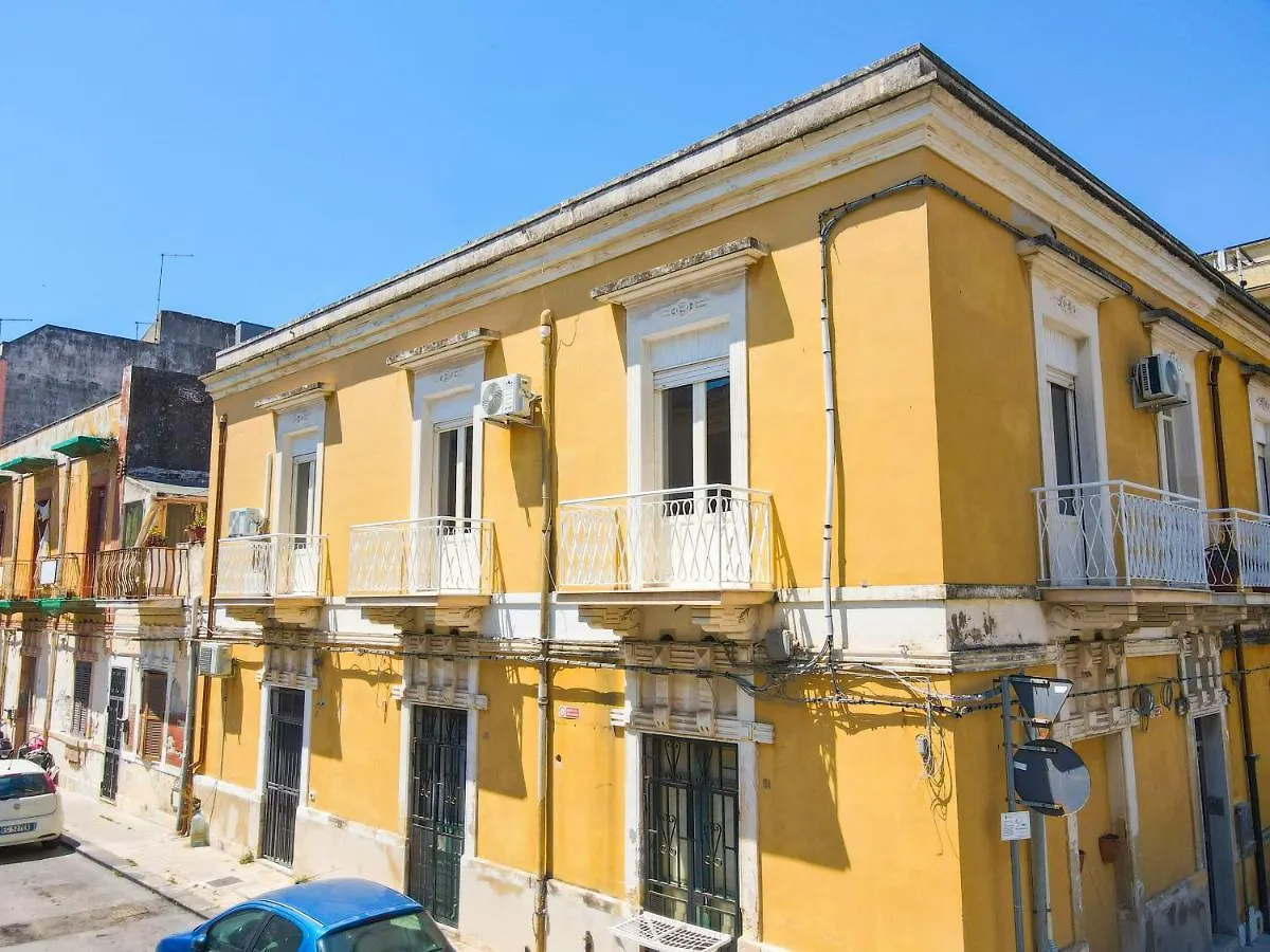 Ficu Palace Syracuse 0*,